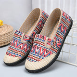 LUTAOTIE Beijing Cloth Shoes Women's Middle-Aged and Elderly Mothers' Shoes Non-Slip Soft Bottom Beef Tendon Bottom Canvas Work Embroidery