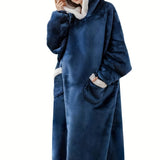 Cozy Plus-Size Hooded Fleece Robe - Winter Casual Comfort with Pockets & Stretch Fabric, Machine Washable