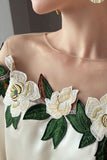 Lutaotie Celebrities Elegant Embroidery Patchwork Off the Shoulder Tops