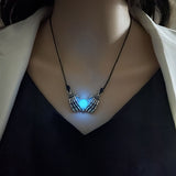 Lutaotie UNK RETRO SKELETON HAND LUMINOUS NECKLACE