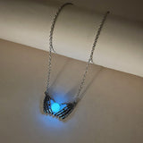 Lutaotie UNK RETRO SKELETON HAND LUMINOUS NECKLACE