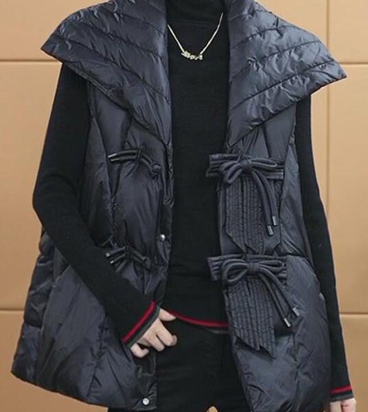 Chic Black Peter Pan Collar Patchwork Duck Down Vest Sleeveless