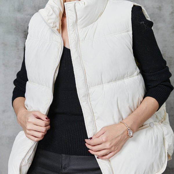 Beautiful White Zip Up Warm Duck Down Vests Spring