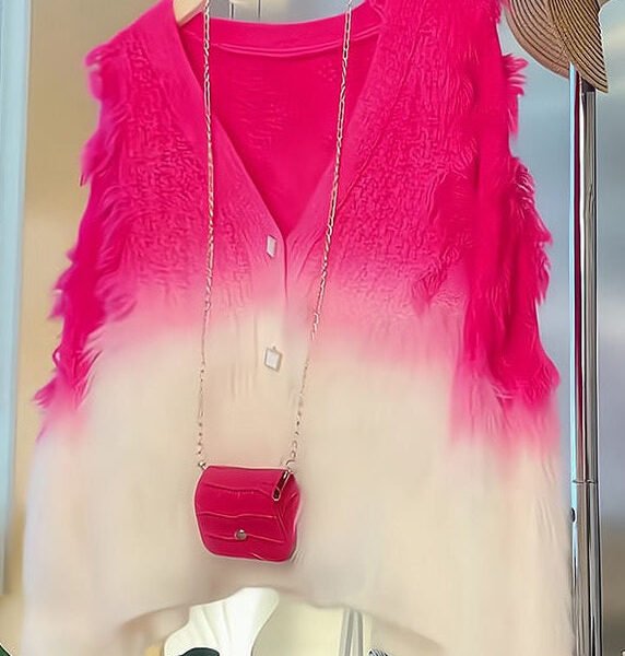 Women Gradient Color V Neck Button Cotton Knit Coat Long Sleeve